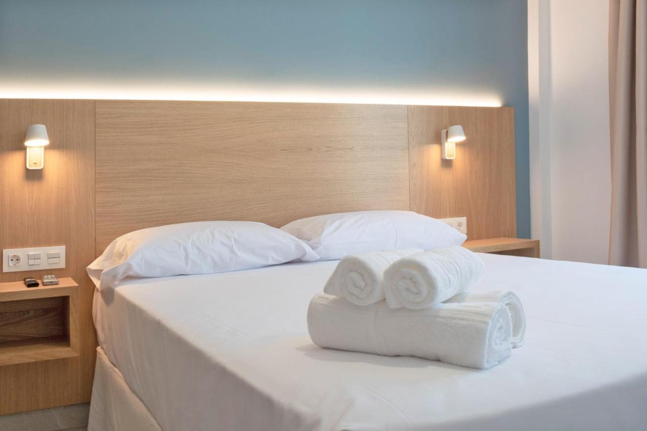 Rio Salado Conil Hostal Conil De La Frontera Dış mekan fotoğraf
